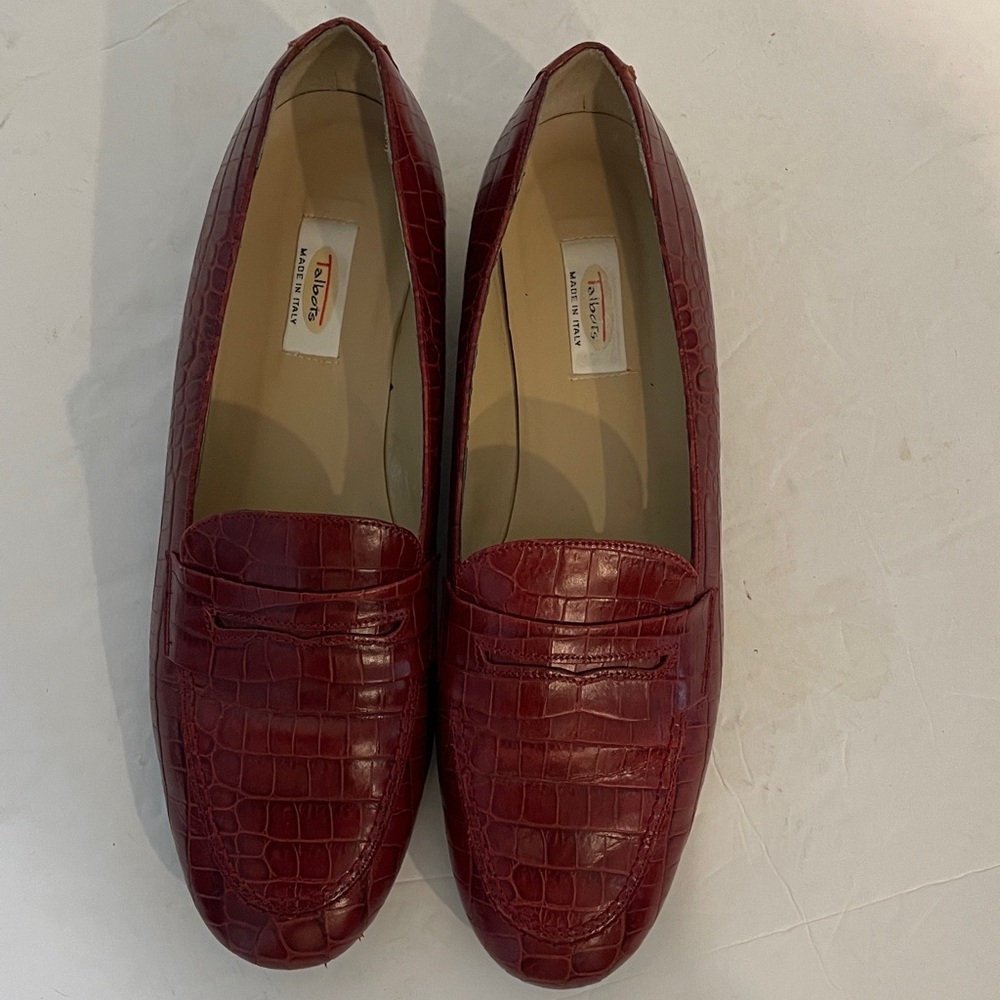 Talbots Women’s Vtg Deep Red Crocodile -Embossed Loafers in size 10 Wide - Picture 3 of 7